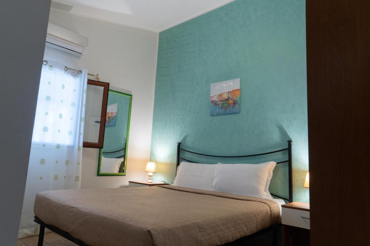 Nick & Santo'S Holiday Homes R Giardini Naxos Esterno foto