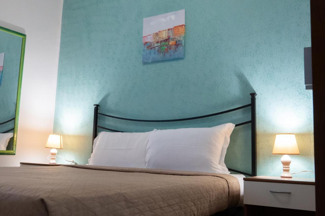 Nick & Santo'S Holiday Homes R Giardini Naxos Esterno foto